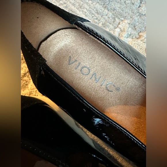 Vionic Kensley Black Slip On Patten Leather Suede Lug Orthotic Loafers Size  7 - Picture 5 of 10